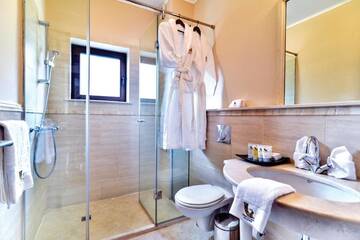 Фото номера Номер-студио — Со стороны холма Курортные отели Thracian Cliffs Golf &amp; Beach Resort г. Каварна 5