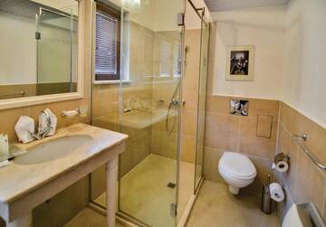 Фото номера Семейный люкс Курортные отели Thracian Cliffs Golf &amp; Beach Resort г. Каварна 2