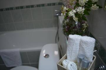 Фото номера Двухместный номер с 1 кроватью или 2 отдельными кроватями и балконом Отель Sunshine Pearl Hotel г. Каварна 6